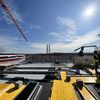 Befahranlage mit Schienensystem und Reinigungskorb